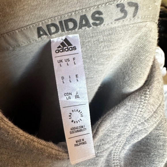 Nebraska Huskers Adidas Baseball Tri-Blend Short Sleeve Hoodie gray.Men's Large - Picture 15 of 15